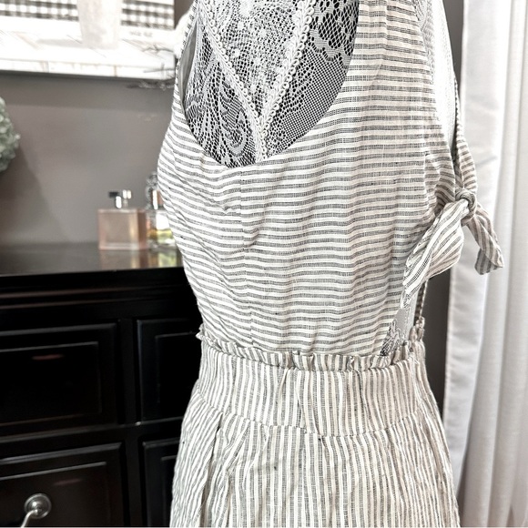 GREYLIN Linen Blend Mini Dress XS Gray White Stripe Open Back - Picture 8 of 16